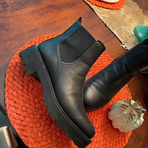 Sam Edelman Jaclyn Waterproof Chelsea Boots - Picture 3 of 6